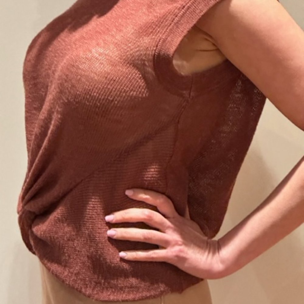 WOMEN TOP - Picture 2 of 3